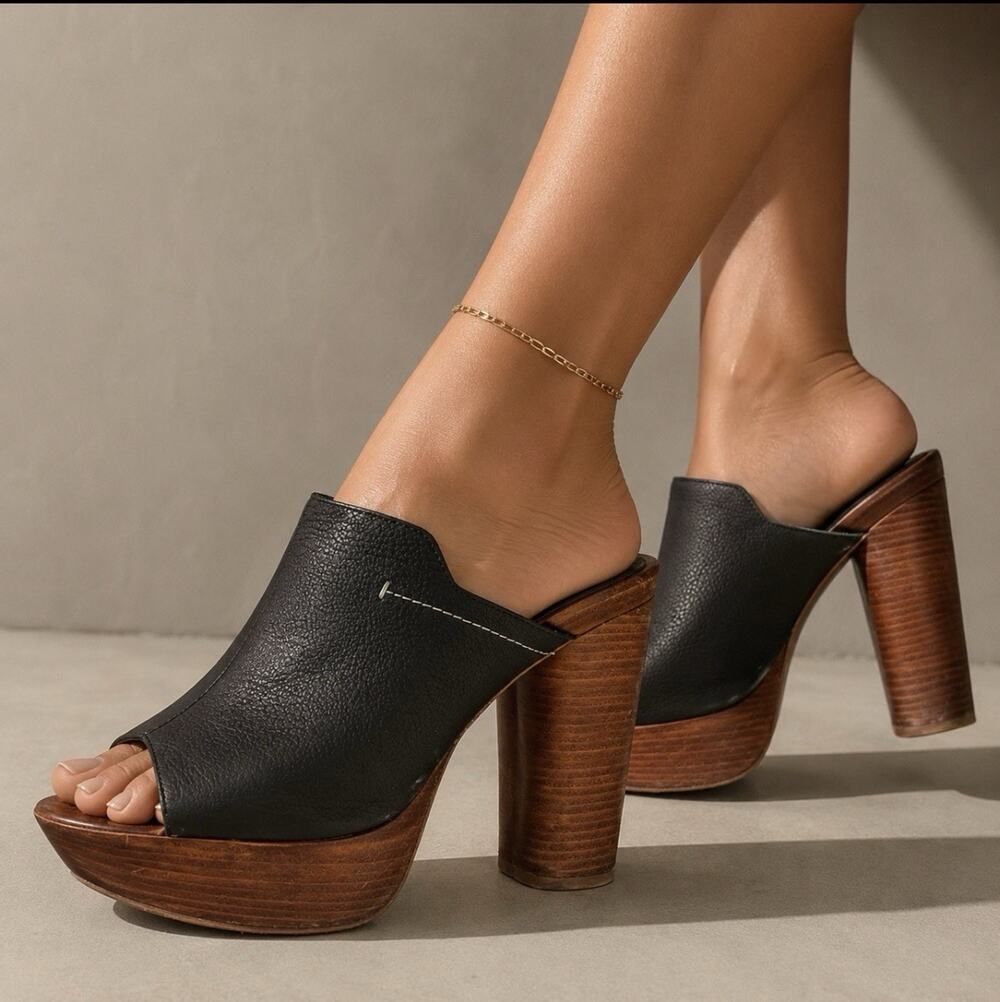 Derek Lam 10 Crosby Mules Size 7 1/2 Sandals Black Leather Block Heel